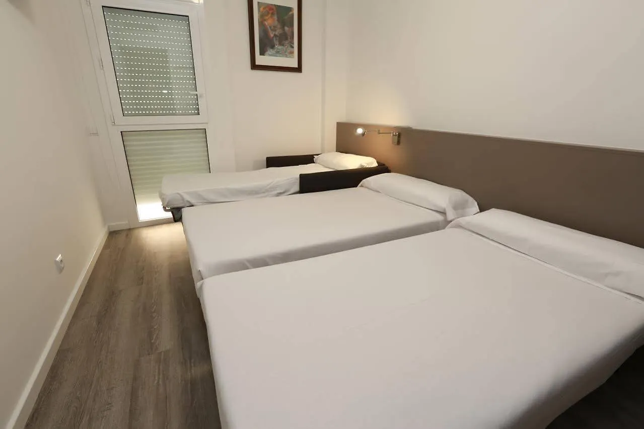 Hotel Alguer Camp Nou Βαρκελώνη 2*,