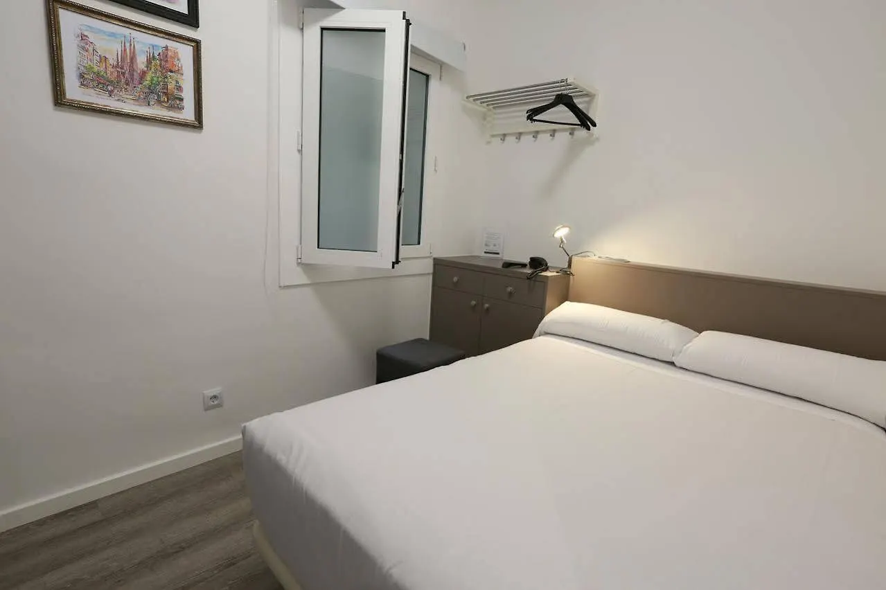 Hotel Alguer Camp Nou Barcelona 2*,  Espanha
